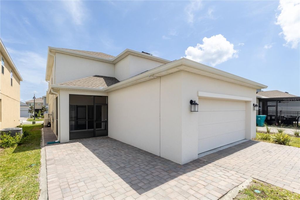 Image 36 of property listing at 11456 RHYME AVENUE, Orlando, FL 32832