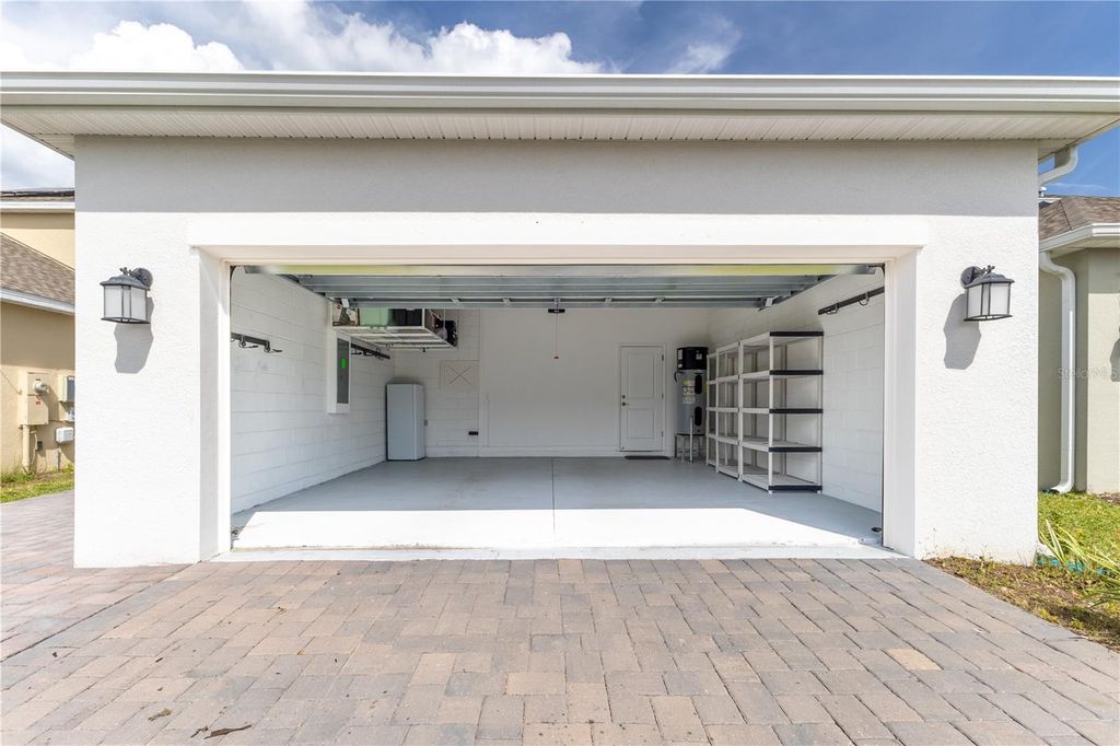 Image 37 of property listing at 11456 RHYME AVENUE, Orlando, FL 32832