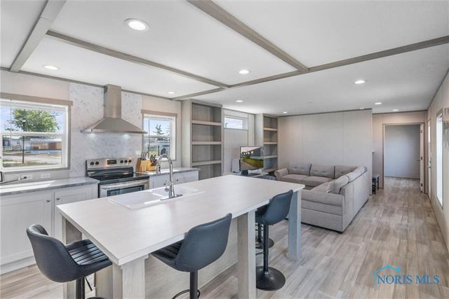 27696 Oregon Road, 120, Perrysburg, OH 43551