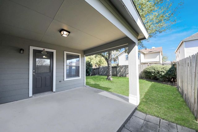 19042 Remington Mill Drive, Houston, TX 77073