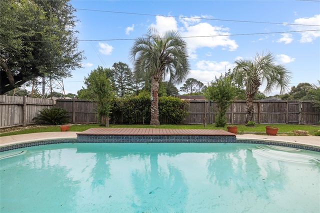 2326 Ashmont Drive, Missouri City, TX 77489