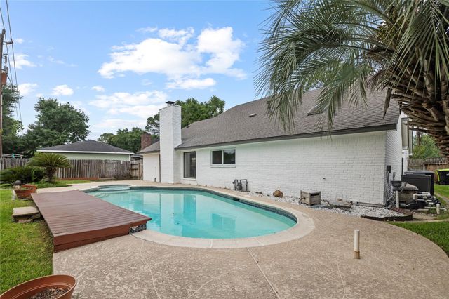 2326 Ashmont Drive, Missouri City, TX 77489