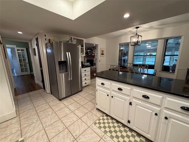 3918 Brookhollow Road, Norman, OK 73072