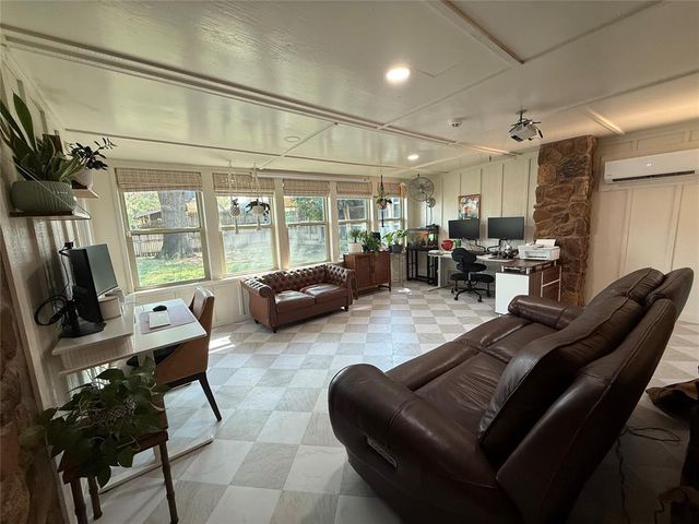 3918 Brookhollow Road, Norman, OK 73072