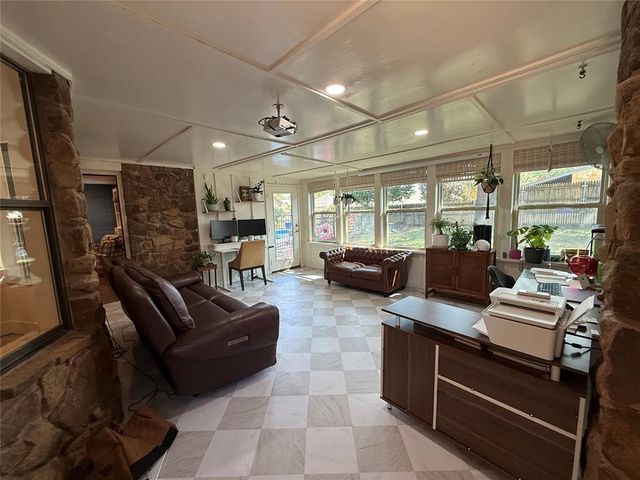 3918 Brookhollow Road, Norman, OK 73072