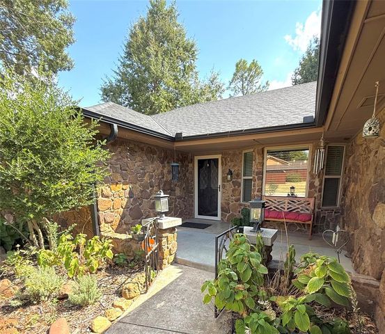 3918 Brookhollow Road, Norman, OK 73072