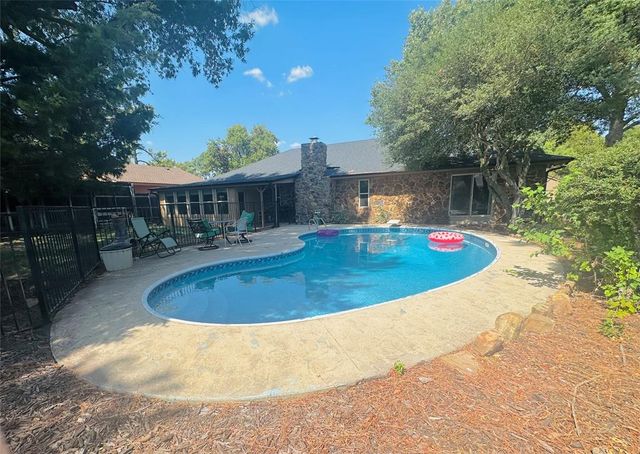 3918 Brookhollow Road, Norman, OK 73072