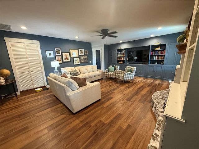 3918 Brookhollow Road, Norman, OK 73072