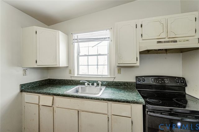 1047 Sussex St, Petersburg, VA 23803