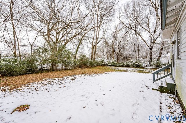 1047 Sussex St, Petersburg, VA 23803