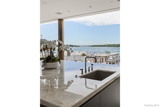 2 "A" W Water Street, Sag Harbor, NY 11963