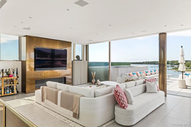 2 "A" W Water Street, Sag Harbor, NY 11963