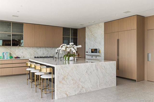 2 "A" W Water Street, Sag Harbor, NY 11963