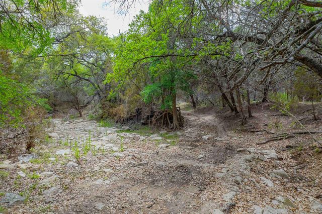 910 Abbey RD, Liberty Hill, TX 78642