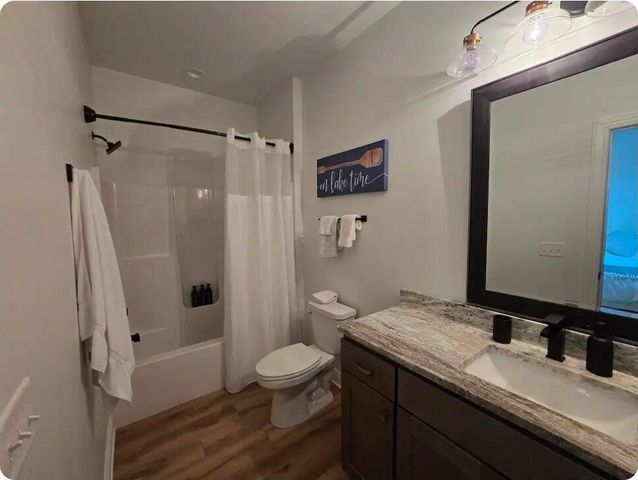 180 Peach Tree Lane, Russell Springs, KY 42642