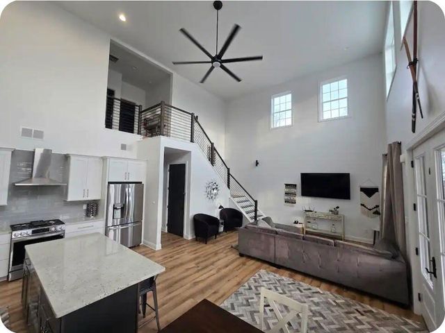 180 Peach Tree Lane, Russell Springs, KY 42642