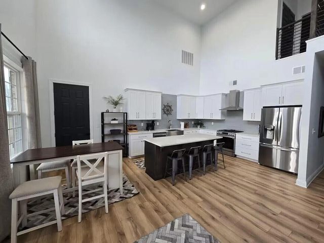 180 Peach Tree Lane, Russell Springs, KY 42642