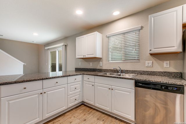 10302 Relic Oaks, San Antonio, TX 78240