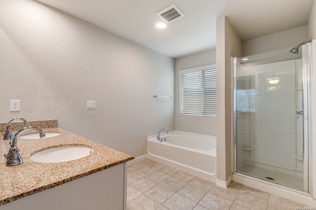 10302 Relic Oaks, San Antonio, TX 78240