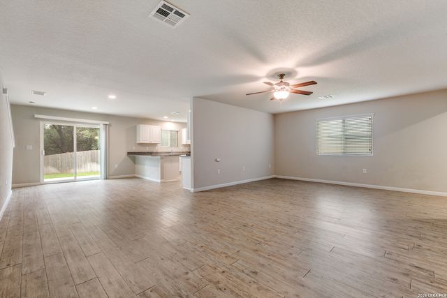 10302 Relic Oaks, San Antonio, TX 78240