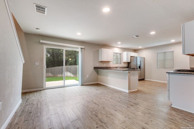 10302 Relic Oaks, San Antonio, TX 78240