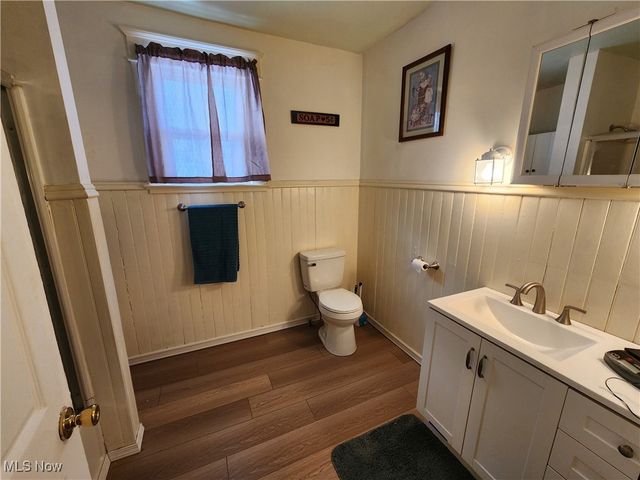 406 W Ohio Avenue, Sebring, OH 44672