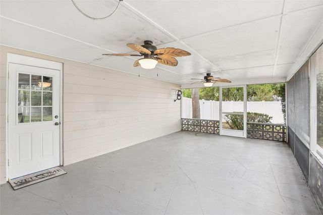 5942 13TH STREET, Zephyrhills, FL 33542