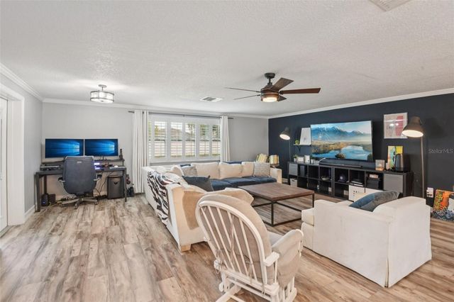 5942 13TH STREET, Zephyrhills, FL 33542