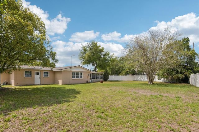 5942 13TH STREET, Zephyrhills, FL 33542
