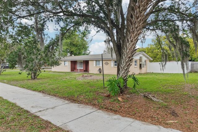 5942 13TH STREET, Zephyrhills, FL 33542