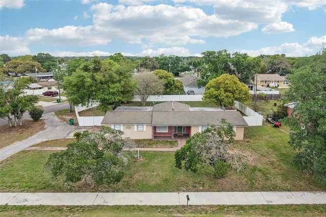 5942 13TH STREET, Zephyrhills, FL 33542