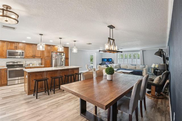 5942 13TH STREET, Zephyrhills, FL 33542