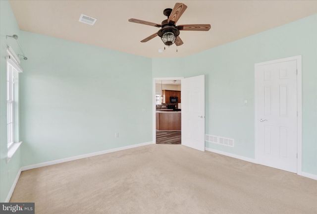 631 THOREAU DR, Mount Joy, PA 17552