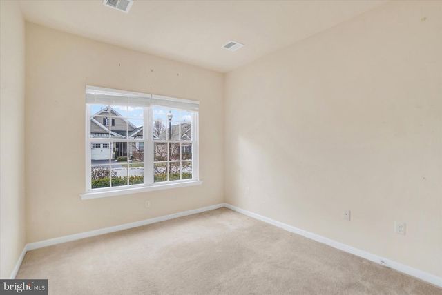 631 THOREAU DR, Mount Joy, PA 17552