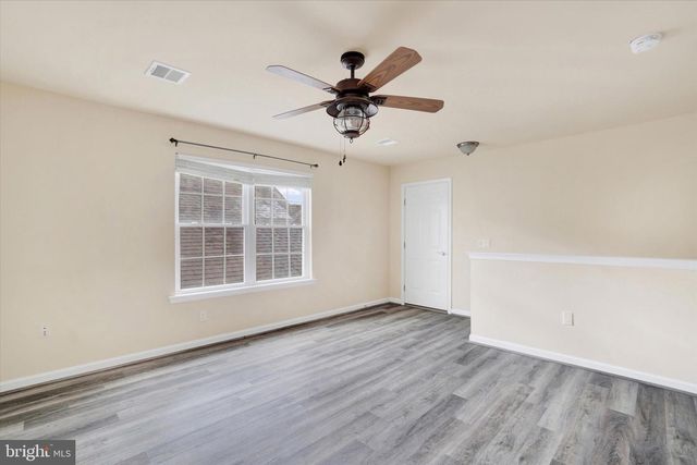 631 THOREAU DR, Mount Joy, PA 17552