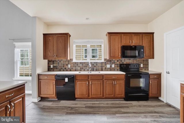 631 THOREAU DR, Mount Joy, PA 17552