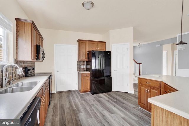 631 THOREAU DR, Mount Joy, PA 17552