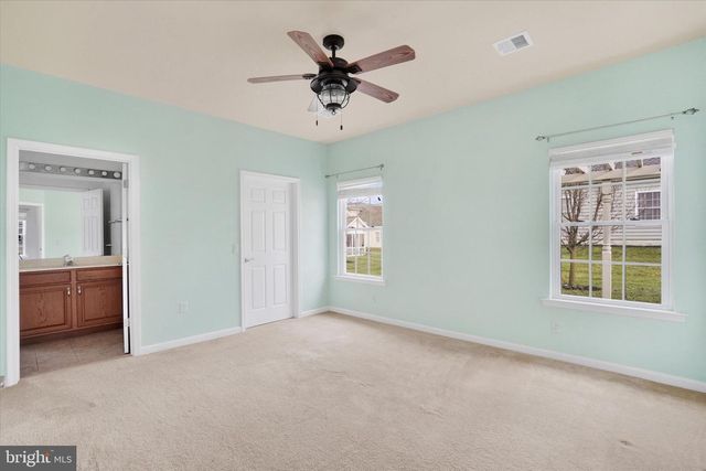 631 THOREAU DR, Mount Joy, PA 17552