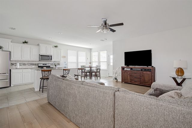 1104 Nicole Way, Fort Worth, TX 76028