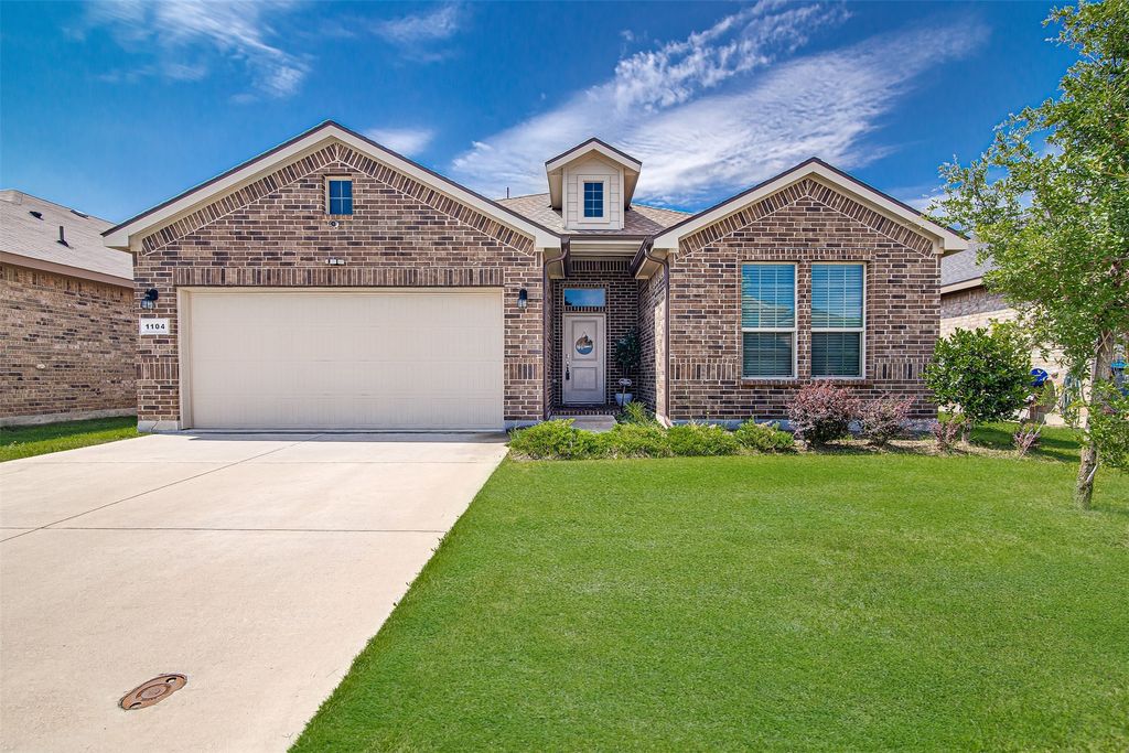1104 Nicole Way, Fort Worth, TX 76028