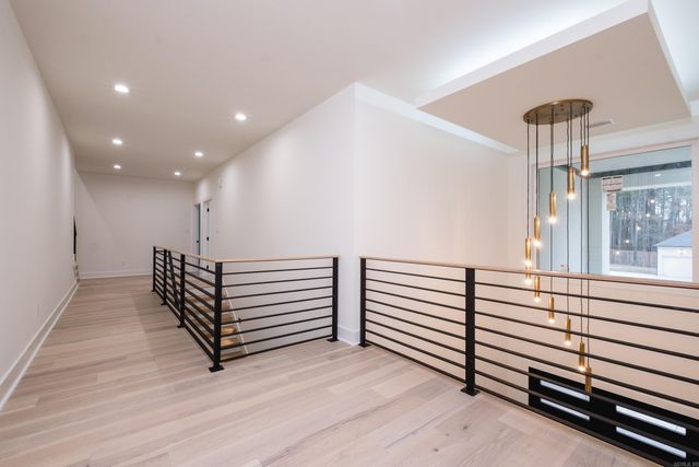 32 Mereville Place, Little Rock, AR 72223