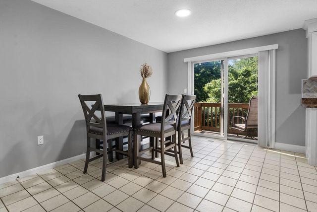 551 Hildreth St 27, Dracut, MA 01826