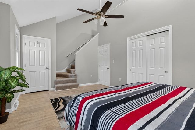 551 Hildreth St 27, Dracut, MA 01826