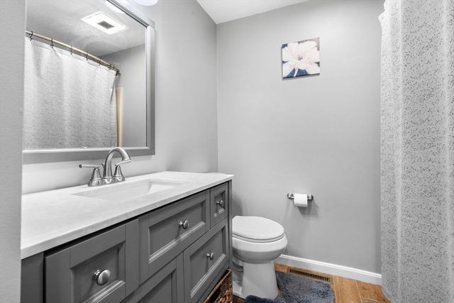 551 Hildreth St 27, Dracut, MA 01826