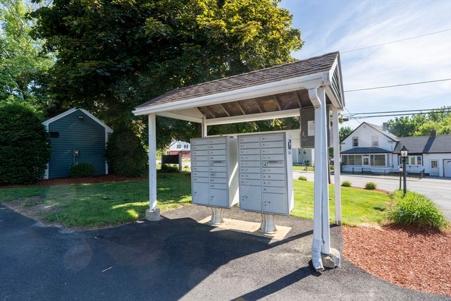 551 Hildreth St 27, Dracut, MA 01826