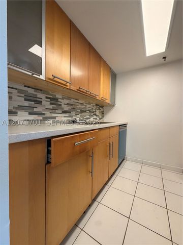 1010 NW 11th St 507, Miami, FL 33136