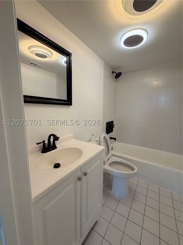 1010 NW 11th St 507, Miami, FL 33136