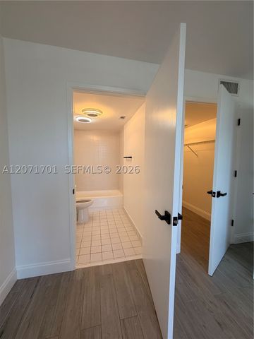 1010 NW 11th St 507, Miami, FL 33136