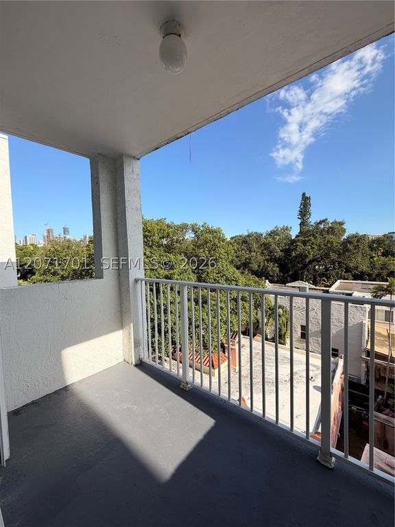 1010 NW 11th St 507, Miami, FL 33136