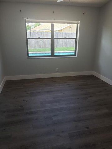 9102 Bedford Drive, Boca Raton, FL 33434